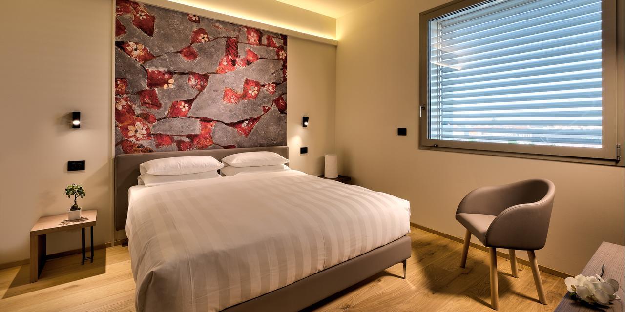 Hotel The Cube Fidenza Eksteriør bilde