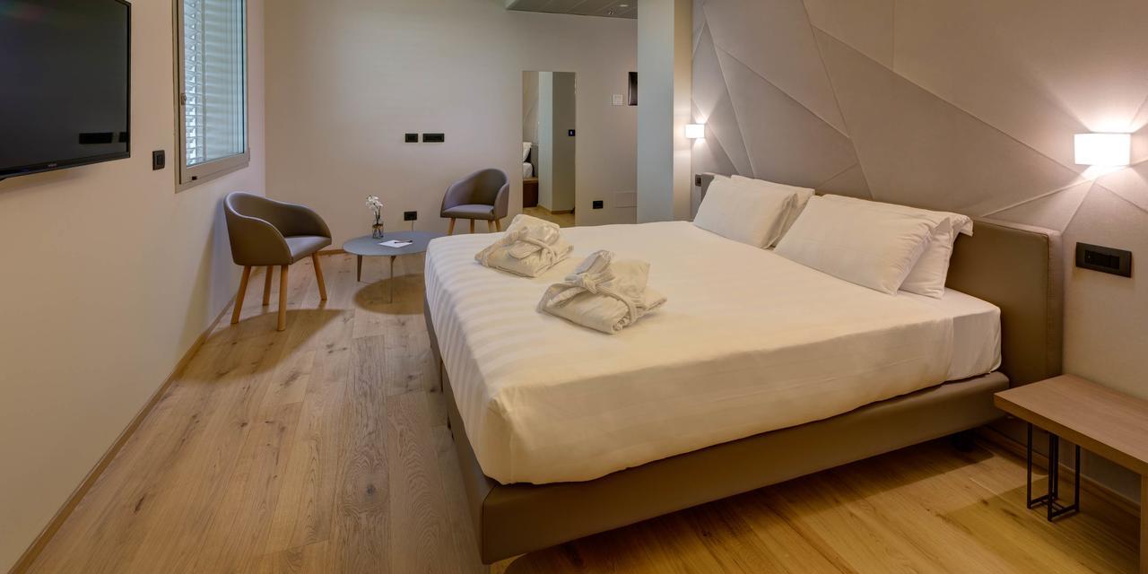 Hotel The Cube Fidenza Eksteriør bilde